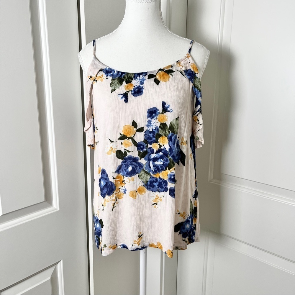Boho Floral Strappy Blouse – Ruffled Cold Shoulder & Cutout Back Detail, Small